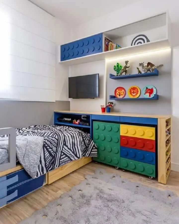 decoração de quarto infantil planejado com móveis divertidos Foto Jeito de Casa
