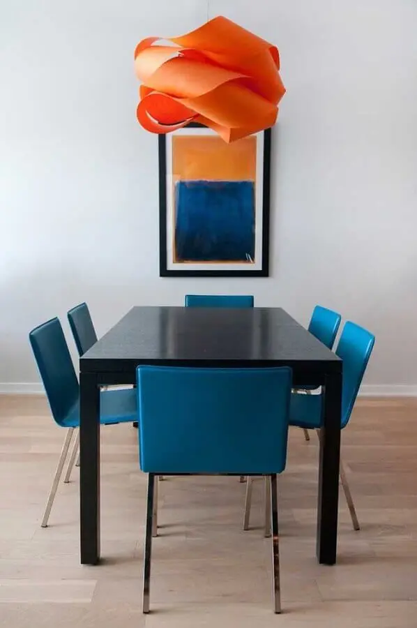 decoração sala de jantar simples com cadeiras azul petróleo Foto Ideias Decor