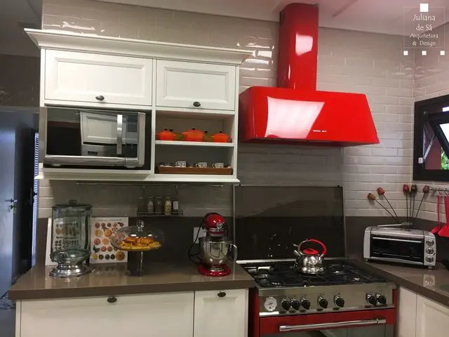 eletrodomésticos para cozinha - cozinha com móveis vermelhos