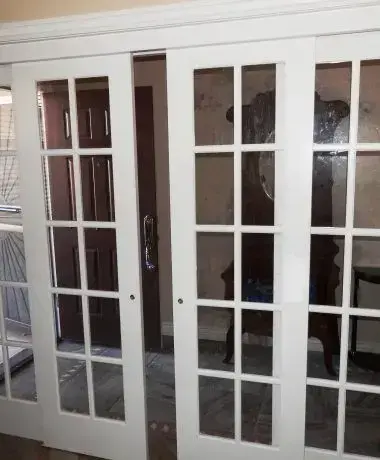 porta balcão - porta balcão branca com vidros 