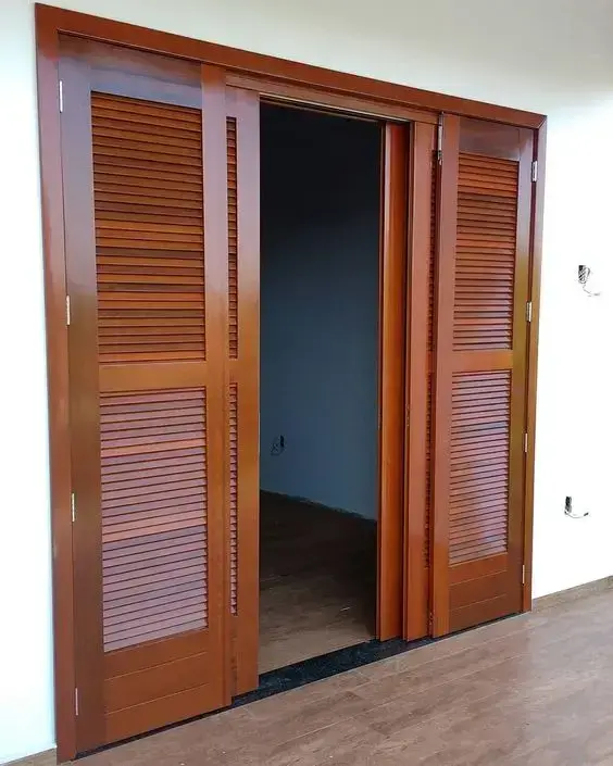 porta balcão - porta balcão de madeira 