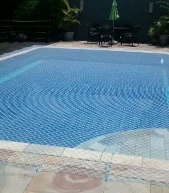 redes de proteção - piscina com redes de proteção