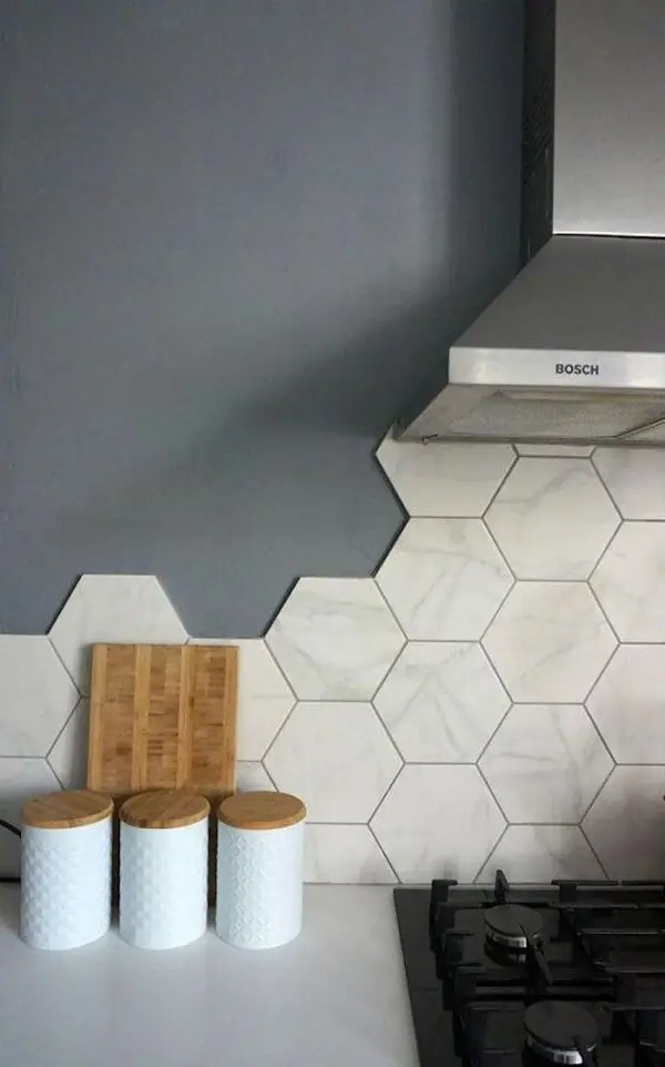 O azulejo para cozinha hexagonal é pura sofisticação