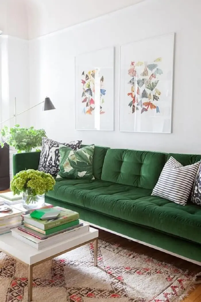 O tecido para sofá de veludo verde é estiloso e sofisticado