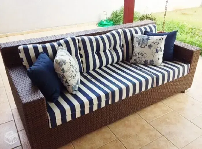 Tecido para sofá impermeável acquablock é o melhor para áreas externas