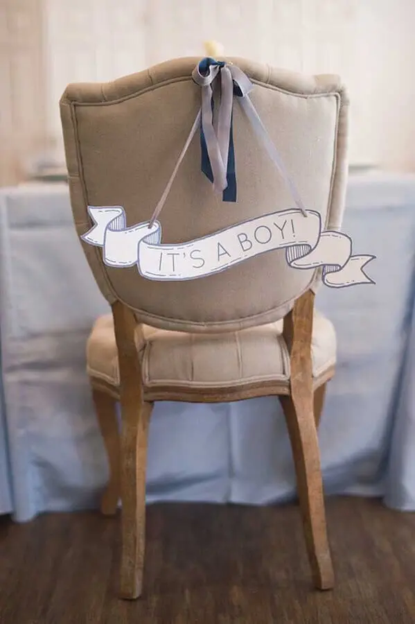 cadeira personalizada para decoração de chá de fralda Foto 100 Layer Cakelet