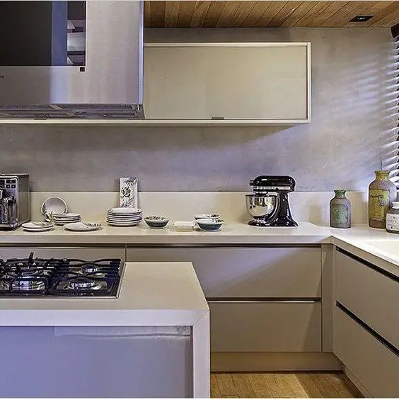 cor fendi - cozinha com móveis fendi 