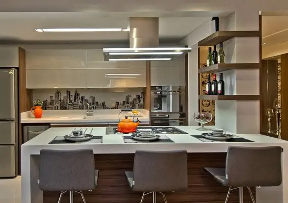 cor fendi - cozinha com móveis fendi
