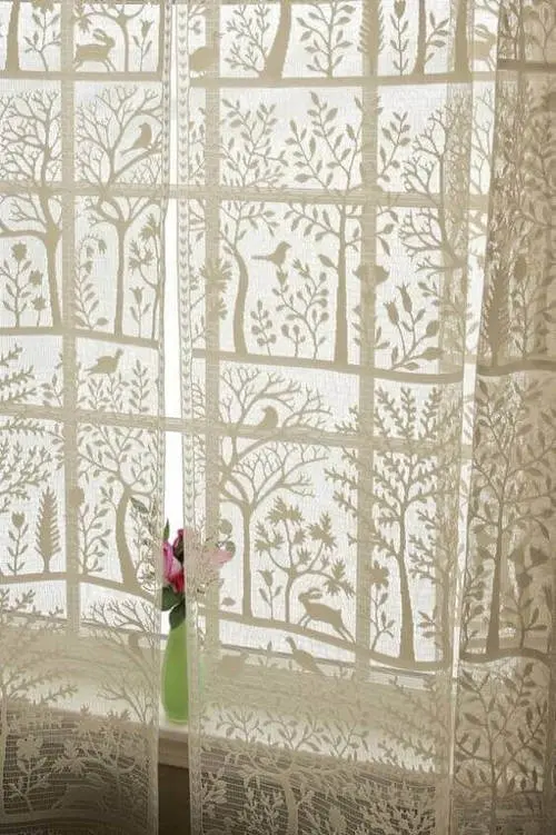 cortina de renda - cortina de renda com detalhes desenhados 