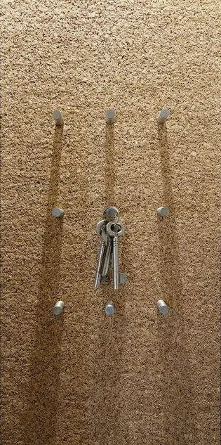 cortiça - porta chaves de cortiça 