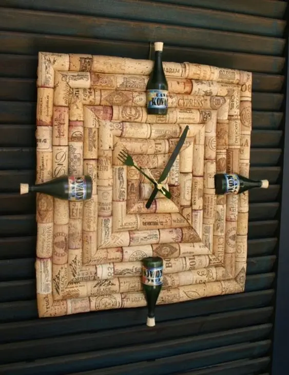 cortiça - relógio decorativo de cortiça 