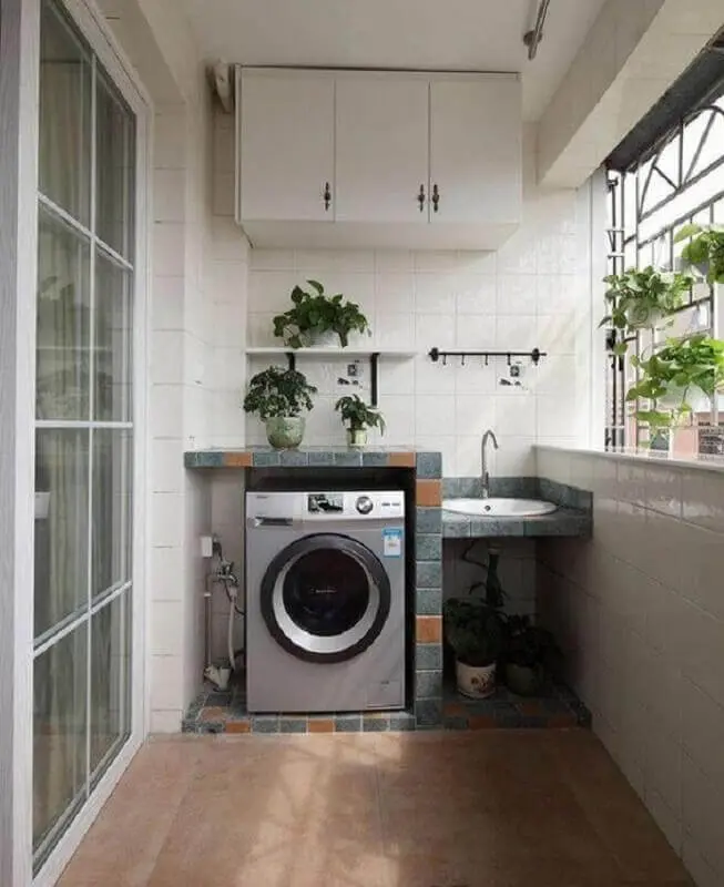 decoração lavanderia simples com máquina de lavar e secar inox Foto Revista VD