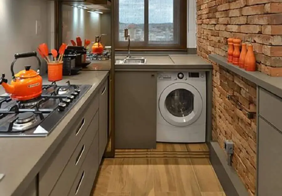 decoração rústica para cozinha planejada com lavanderia e máquina de lavar e secar roupas Foto Pinterest