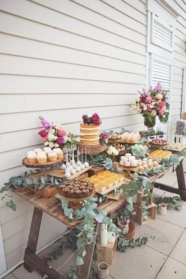 decoração rústica para mesa de guloseimas simples Foto Sweet Style