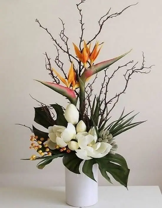 flores artificiais para decoração - arranjo com vaso branco 