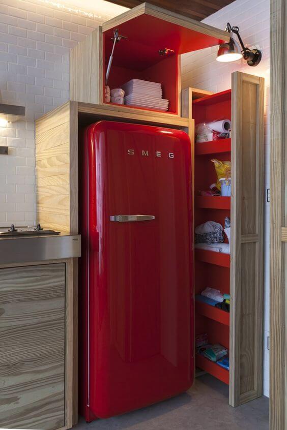 geladeira retrô vermelha