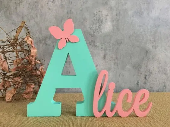 Moldes de letras para decoração de quarto de criança 
