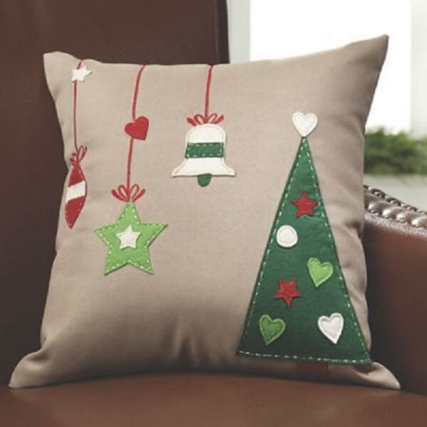 Invista em almofadas de Natal com design delicada e personalizada