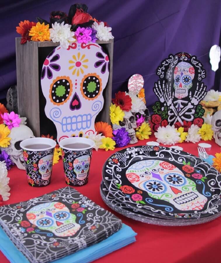Decoração de Halloween com caveiras mexicana  Foto Party Delights