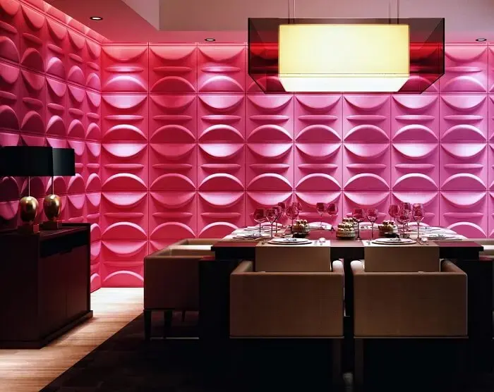 Decoração de sala de jantar ousada com parede revestida com placa de gesso 3D pin