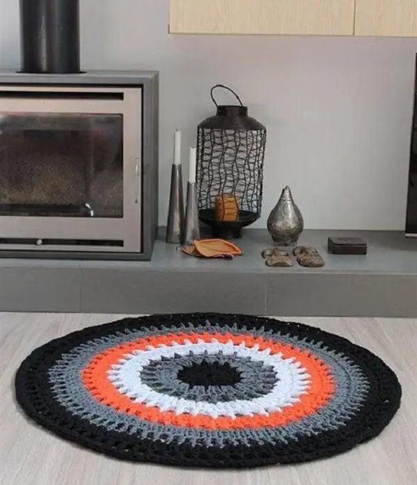 O tapete de crochê é uma excelente opção de decoração para os cômodos