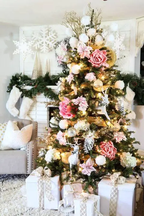 Árvore de natal com flores de papel para decoração de natal para sala de estar