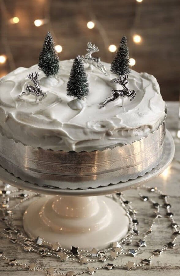 bolo decorado de natal branco e prata Foto SistaCafe