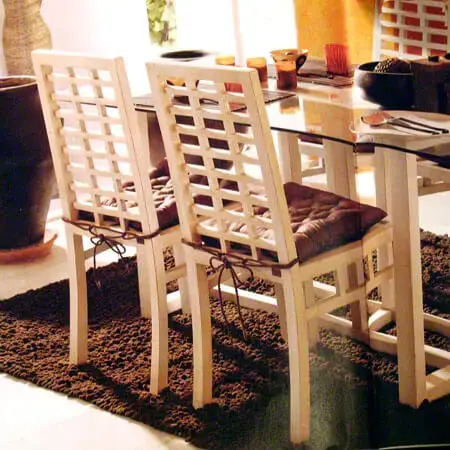 Cadeiras da sala de jantar com almofada neutra