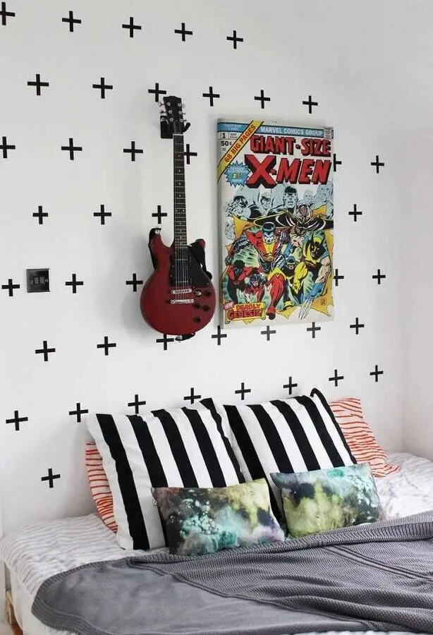decoração com fita isolante preta para quarto jovem Foto Pinterest