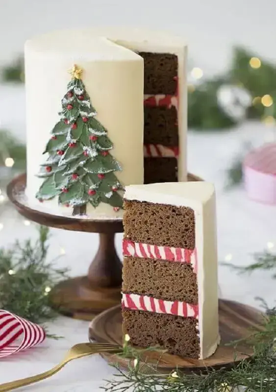 decoração de bolo de natal com pinheiro na lateral Foto We Heart It