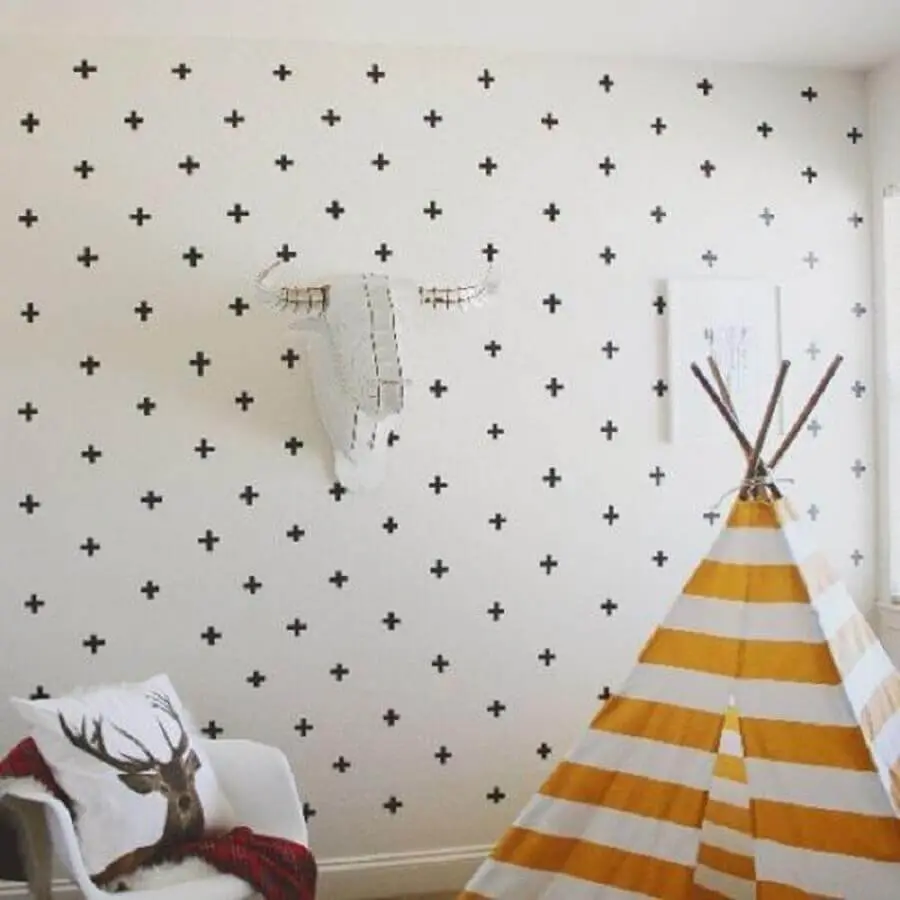decoração de quarto com fita isolante preta com cabaninha Foto Pinterest