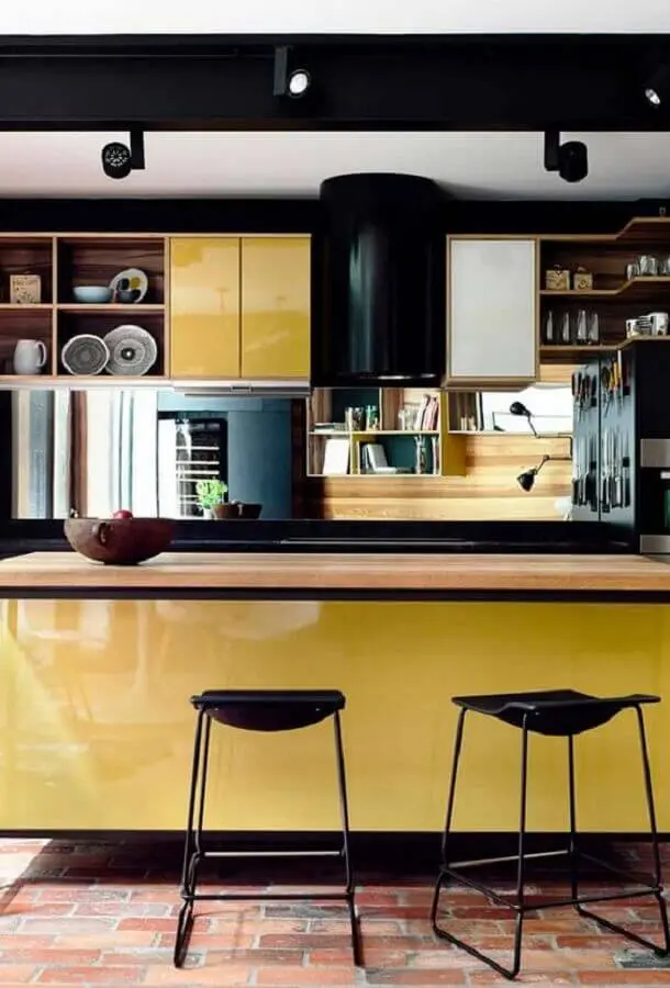 decoração moderna para cozinha amarela e preta com ilha Foto Ideias Decor