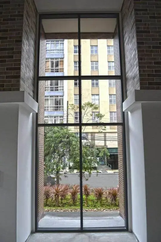 esquadrias de alumínio - janela hall de entrada 