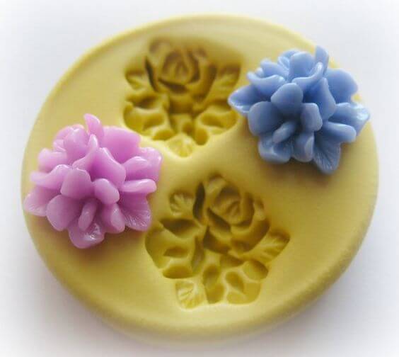 forminha de silicone é essencial para aprender como fazer sabonete artesanal