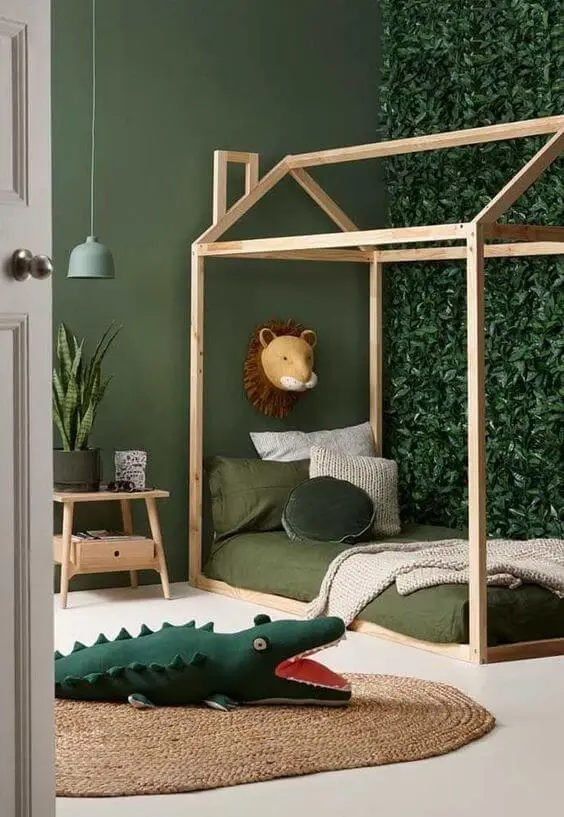 móveis montessorianos - quarto montessoriano em tons de verde 