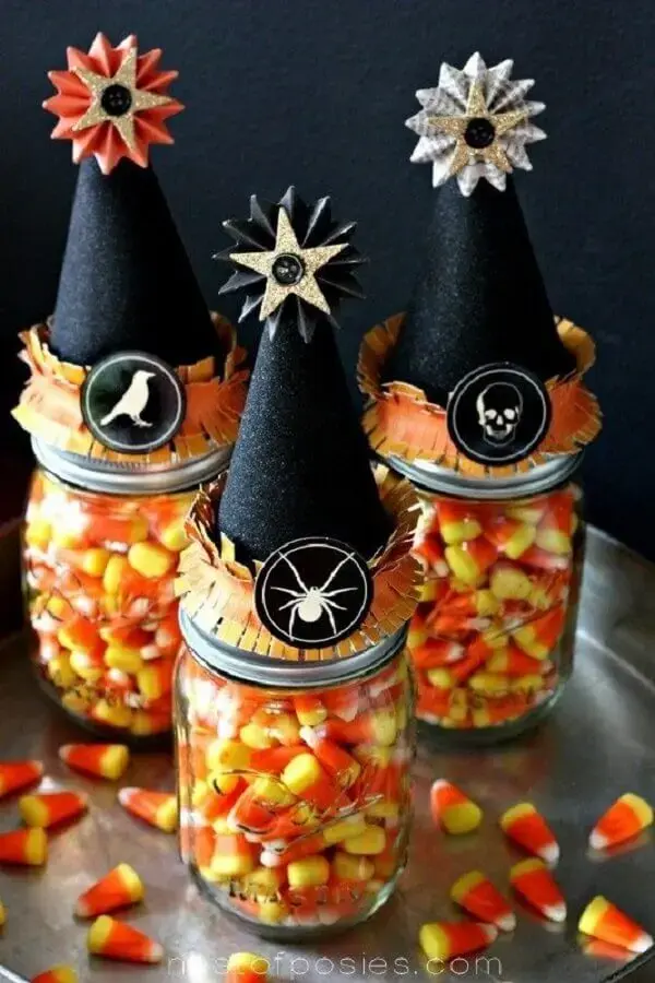 potinhos de balas para decoração de festa de dia das bruxas Foto Pinterst