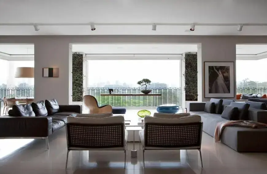 sofá de luxo - sala de estar com sofá de couro preto 