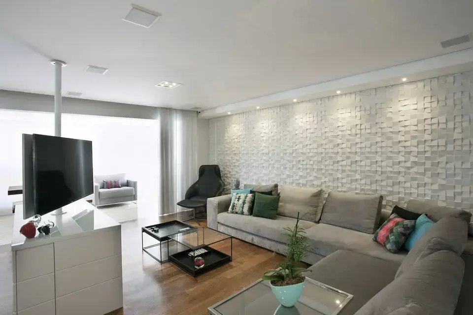 sofá de luxo - sofá cinza em L e almofadas coloridas 