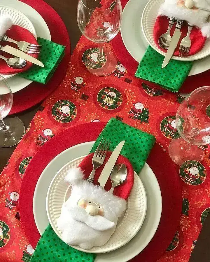 Ideias de enfeites de Natal para mesa com decoração temática Foto Artes da Dai