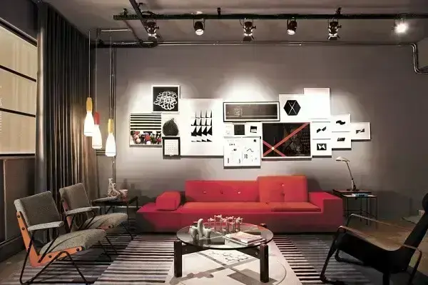 Sala de estar com decoração industrial e Spot de trilho