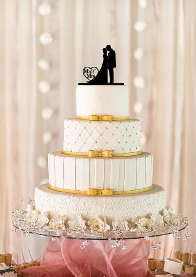 bolo fake de casamento 4 andares Foto Forever Wedding Shop
