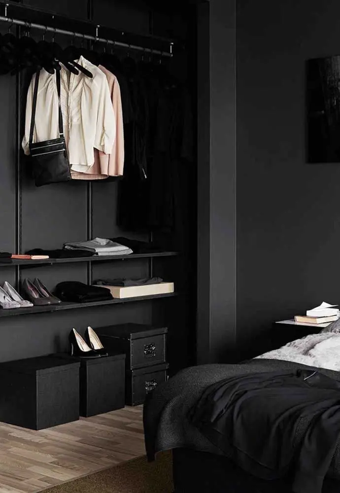 closet aberto - closet com parede preto 
