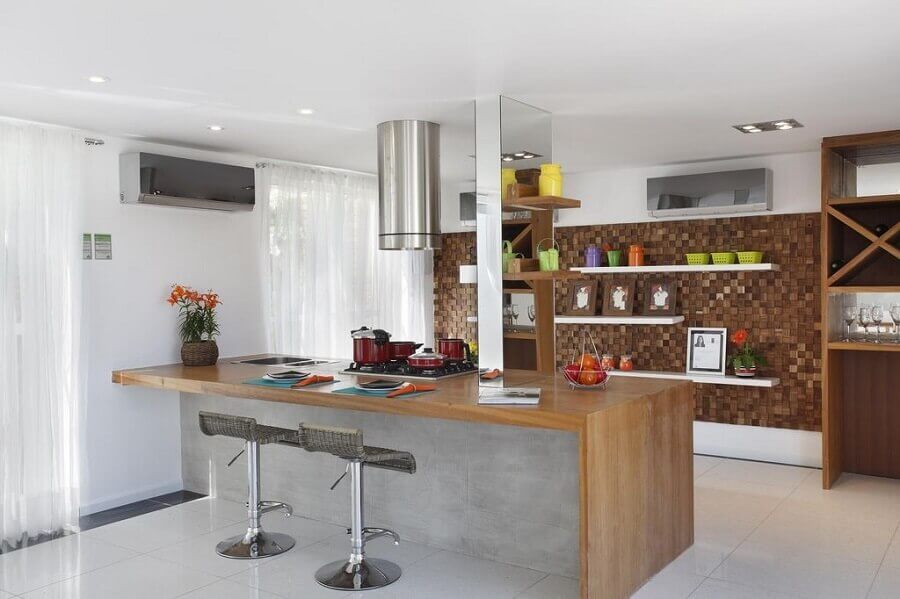 cozinha com bancada de concreto e madeira Foto Decore News Arquitetura