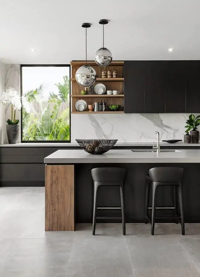 cozinhas modernas com bancada e armários planejados Foto Keep Decor