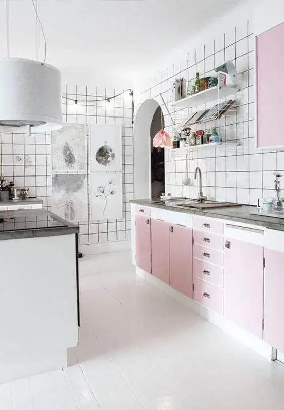 decoração clean para cozinha rosa e branca Foto Papo Design