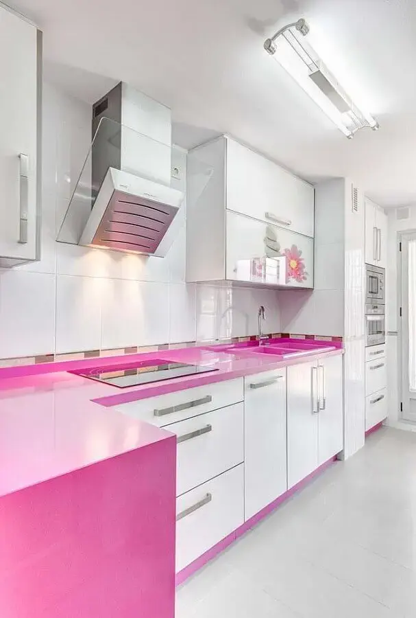 decoração clean para cozinha rosa e branca planejada Foto Decor Plans