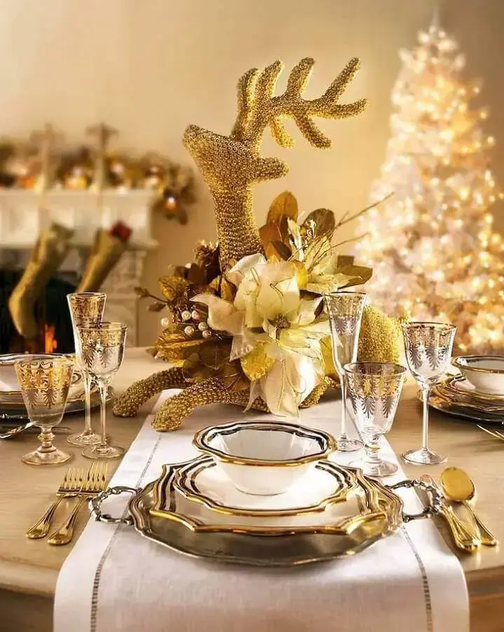 decoração de mesa natalina dourada Foto Studio Artsy