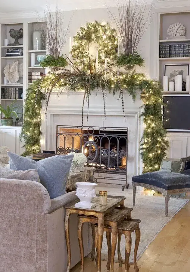 decoração de natal para sala com lareira Foto Pinterest