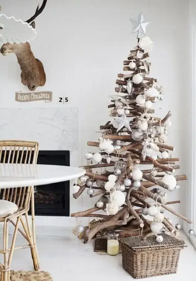 decoração natalina com árvore de natal rústica Foto GD-Home