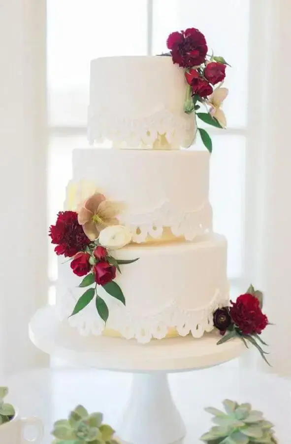 flores para decoração de bolo fake de casamento Foto Pinterest